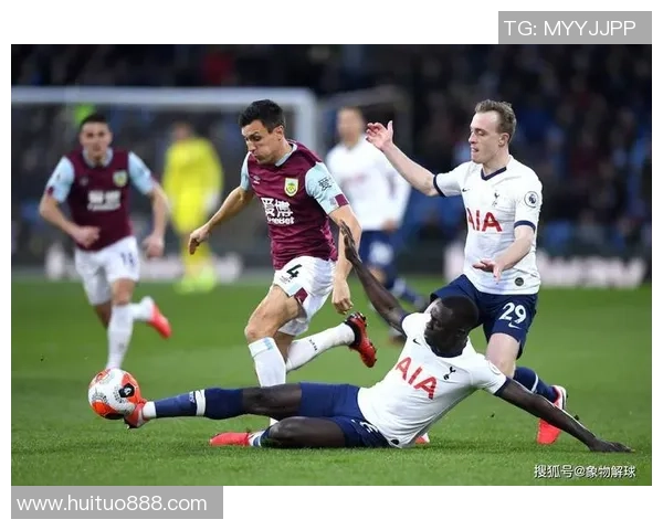 亚特联大迎战休斯敦球队全力争胜展现实力与团队合作