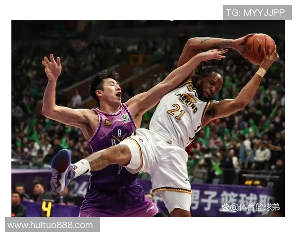 季前赛精彩对决辽宁队与北控队的激烈较量引发球迷热议