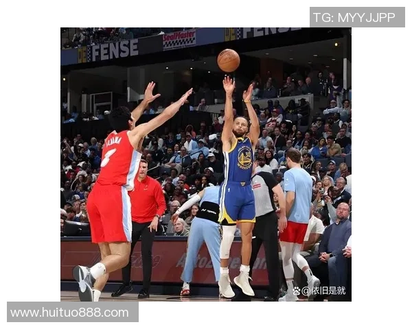 2015年勇士队与灰熊队的激烈对决回顾与分析