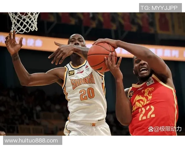 山西男篮与四川队激战正酣谁能在这场对决中笑到最后