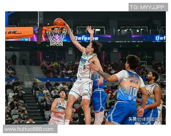 新疆与山东的激烈对决2月26日篮球赛精彩回顾与分析