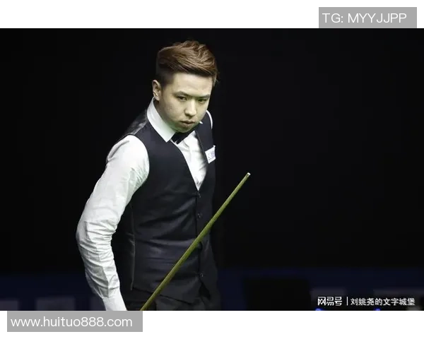 汤姆福德与肖国栋的时尚较量谁将赢得设计界的巅峰荣耀