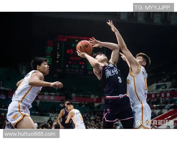 深圳篮球队实力之争引发热议球迷观点各异的背后故事