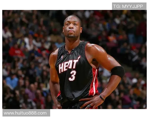 正版篮球明星引领潮流展现运动精神与时尚魅力的完美结合